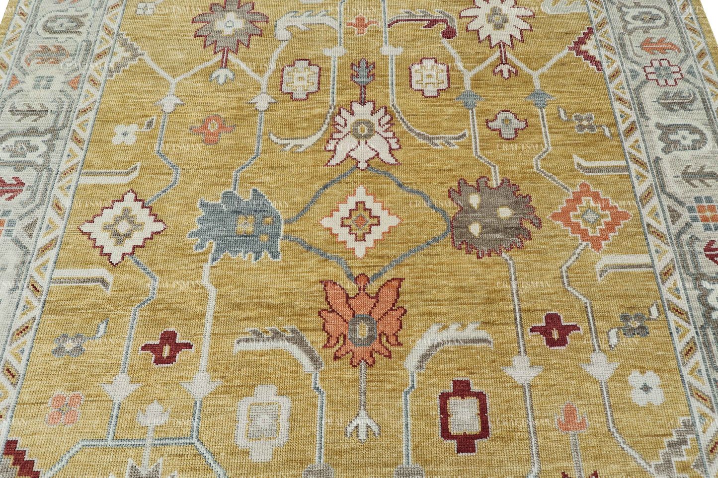 Enlor Wool Hand-Knotted Oushak-Inspired Rug