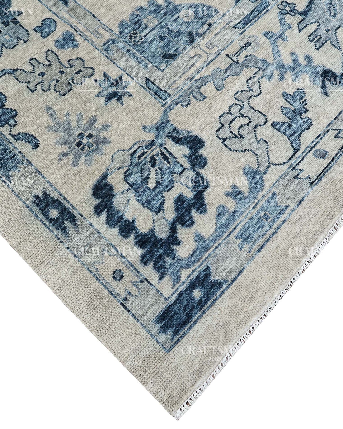 Lyvhera Wool Hand-Knotted Oushak-Inspired Rug