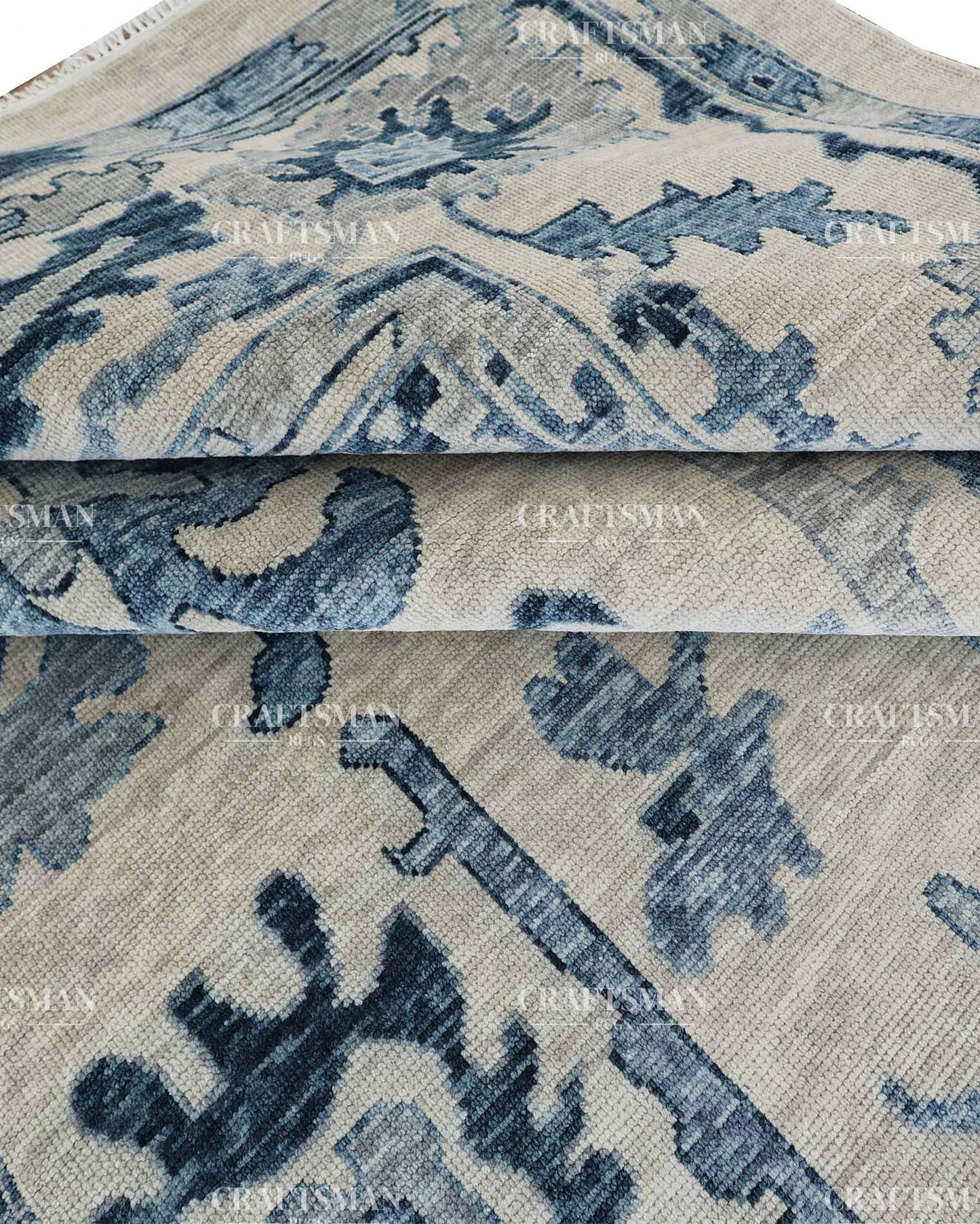 Lyvhera Wool Hand-Knotted Oushak-Inspired Rug