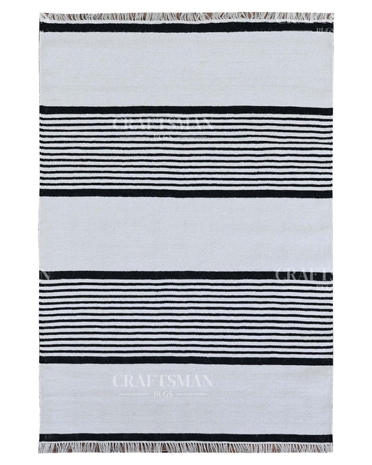 Phaedra Wool Dhurrie Hand-Woven Flatweave Rug