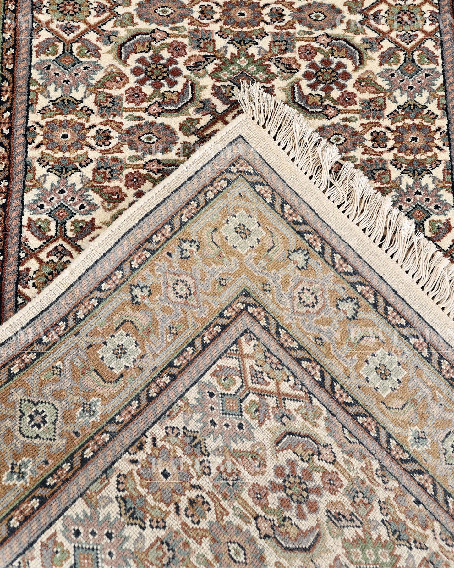 3.1x5.2 feet Vintage Hand-Knotted Wool Rug | One-of-a-Kind | Craftsman Rugs