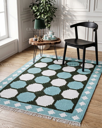 Geonara Wool Dhurrie Hand-Woven Flatweave Rug