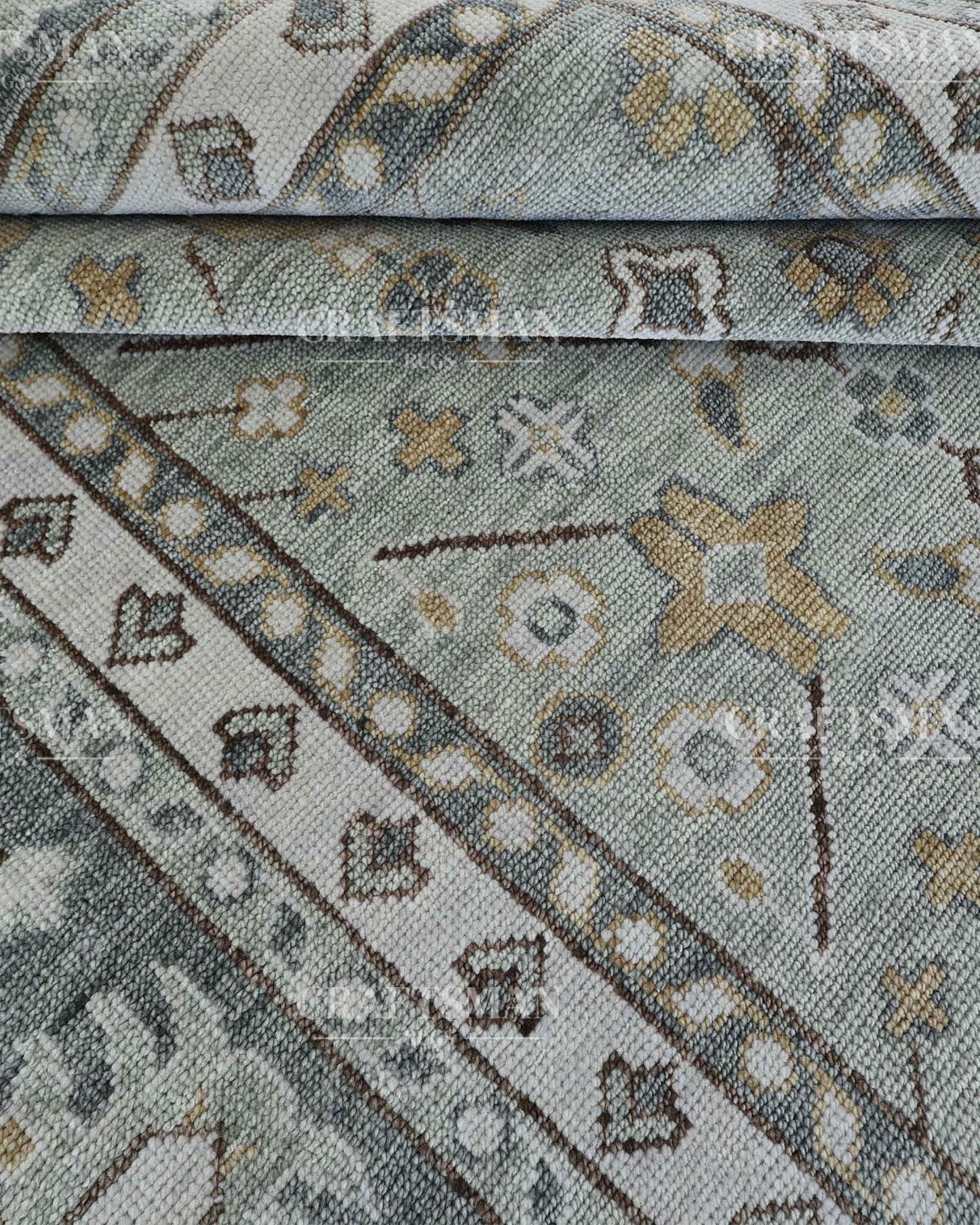 Eorin Wool Hand-Knotted Oushak-Inspired Rug