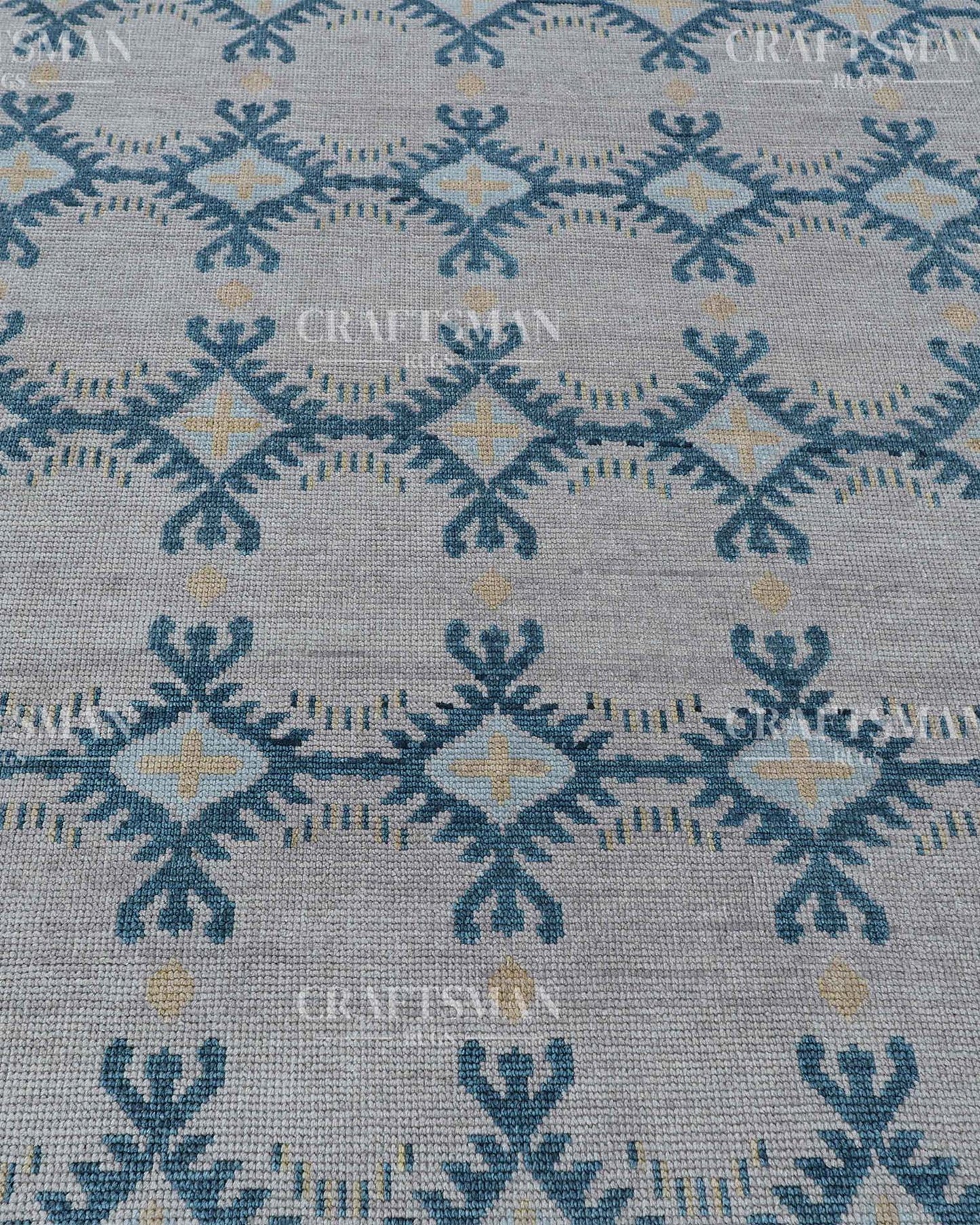 Alris Wool Hand-Knotted Oushak-Inspired Rug