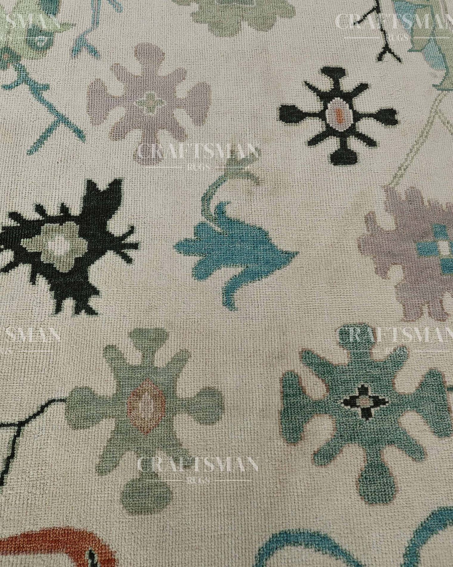 Tenra Wool Hand-Knotted Oushak-Inspired Rug