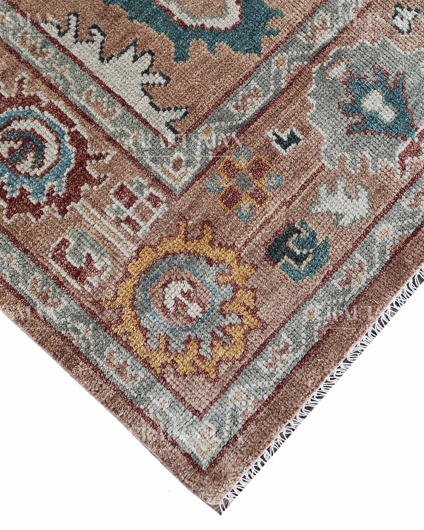 Dervan Wool Hand-Knotted Oushak-Inspired Rug