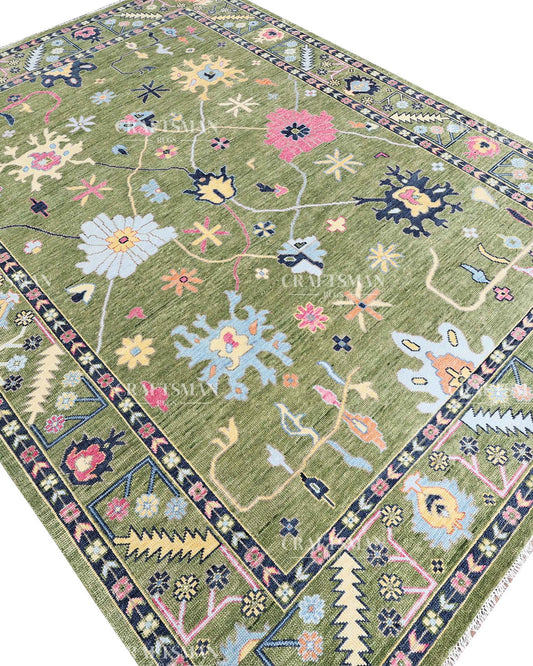 Lioren Wool Hand-Knotted Oushak-Inspired Rug