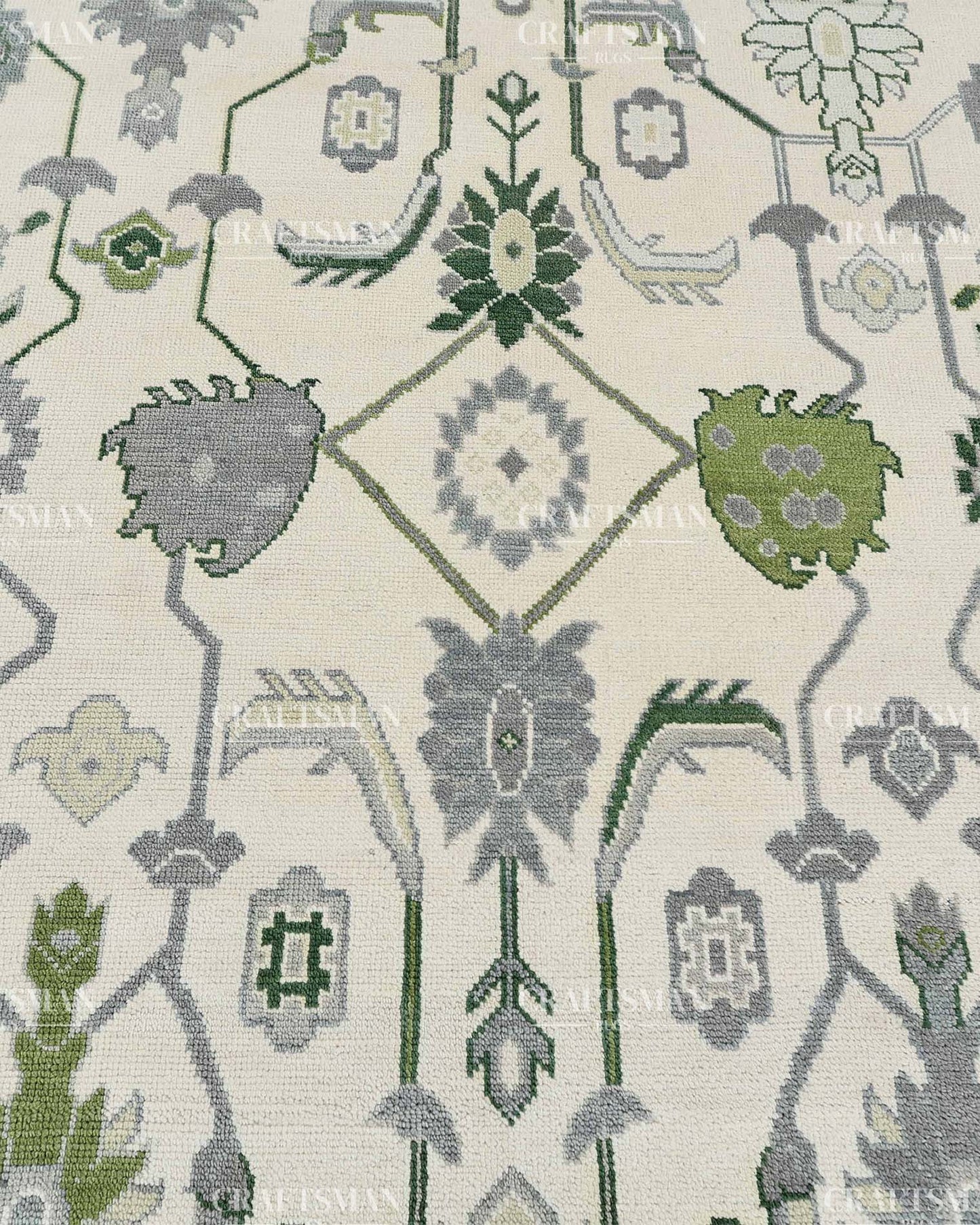 Fenvra Wool Hand-Knotted Oushak-Inspired Rug