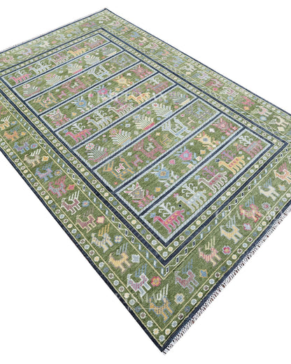 Ilyra Wool Hand-Knotted Oushak-Inspired Rug