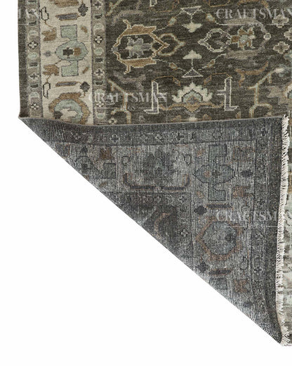 Terin Wool Hand-Knotted Oushak-Inspired Rug