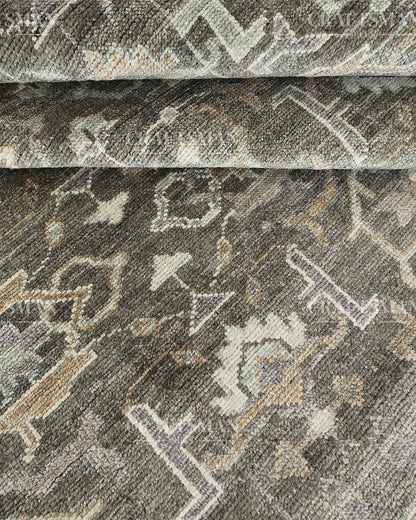 Terin Wool Hand-Knotted Oushak-Inspired Rug