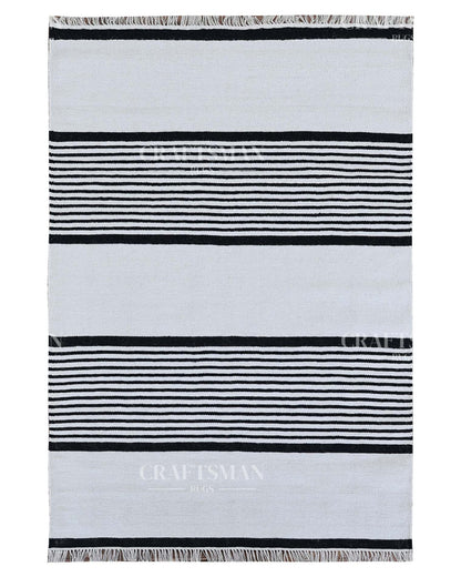 Phaedra Wool Dhurrie Hand-Woven Flatweave Rug
