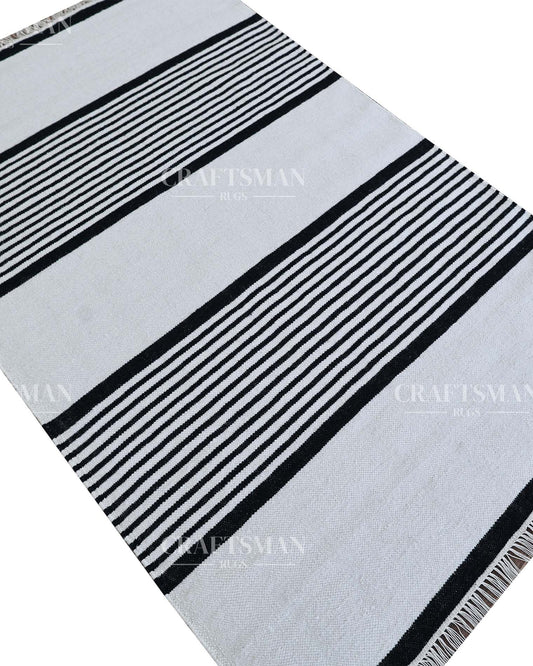 Phaedra Wool Dhurrie Hand-Woven Flatweave Rug