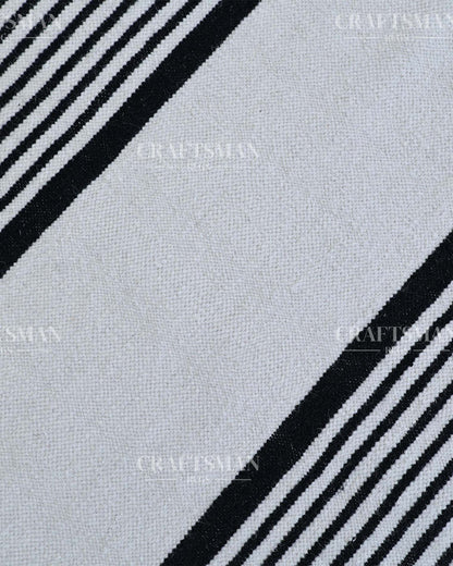 Phaedra Wool Dhurrie Hand-Woven Flatweave Rug
