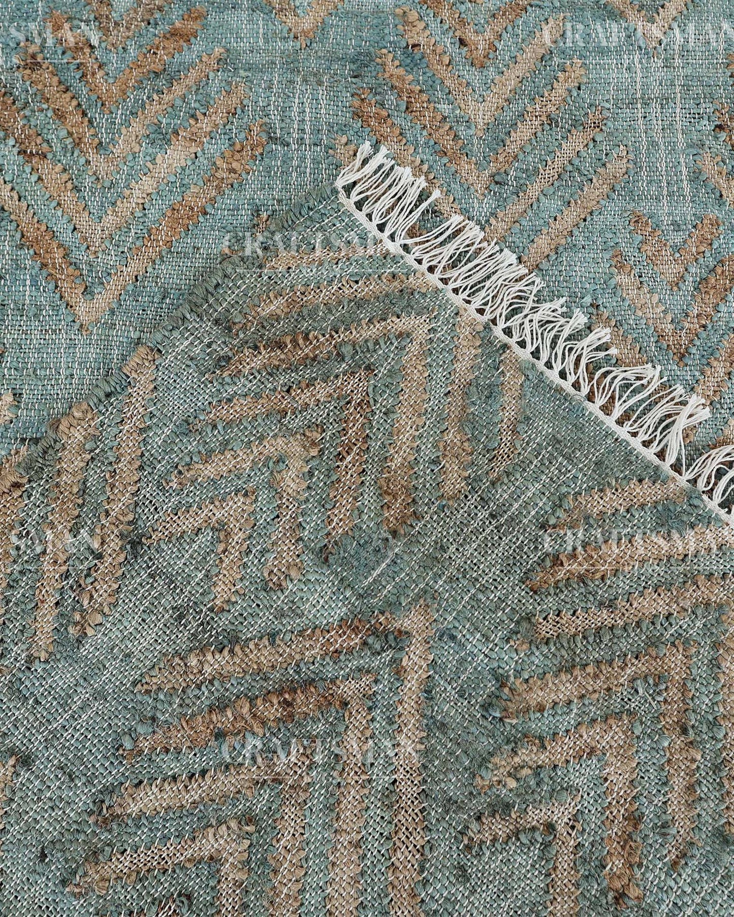 Clostra Jute Hand-Woven Natural Rug