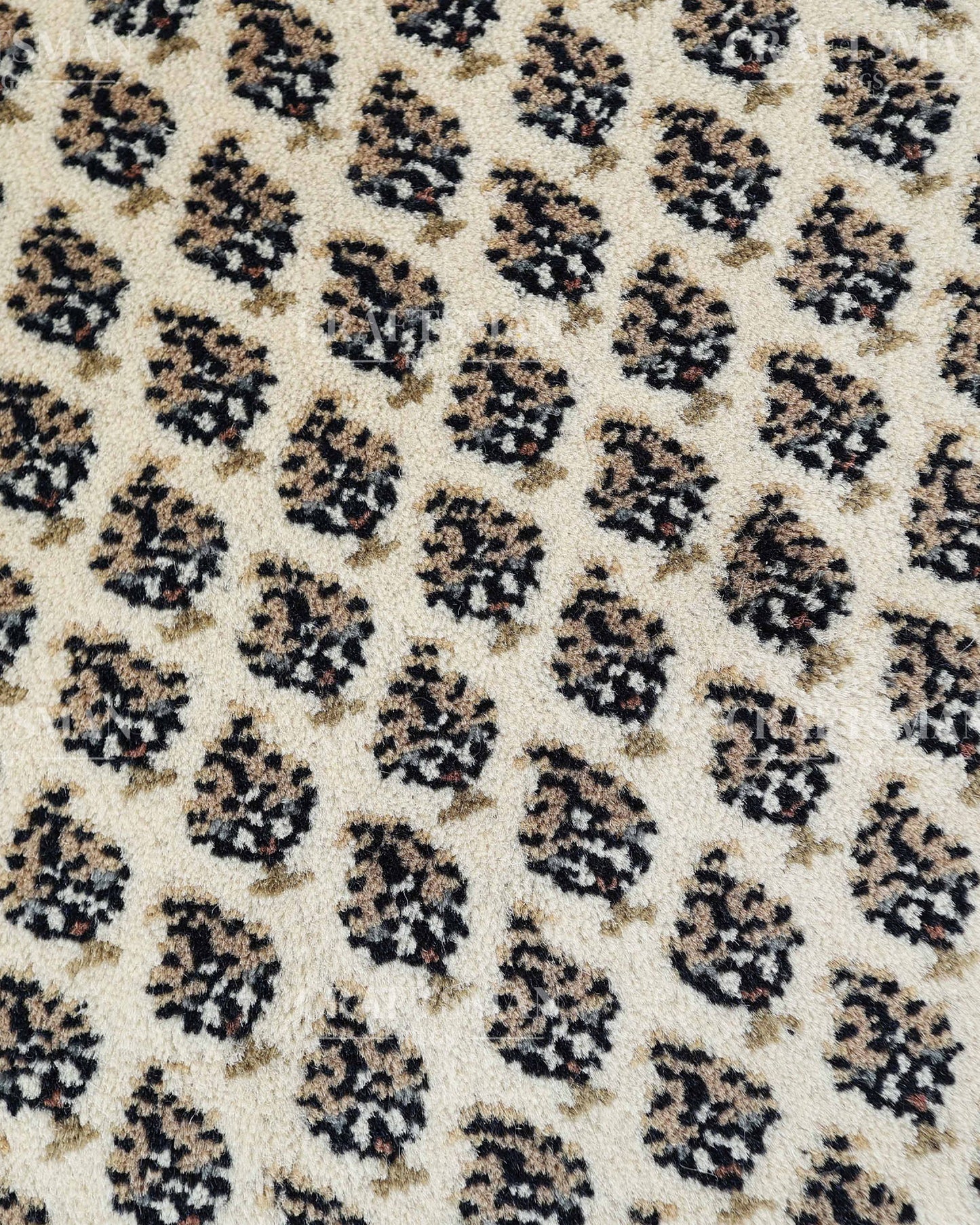 2.3x4.6 feet Vintage Hand-Knotted Wool Rug | One-of-a-Kind | Craftsman Rugs