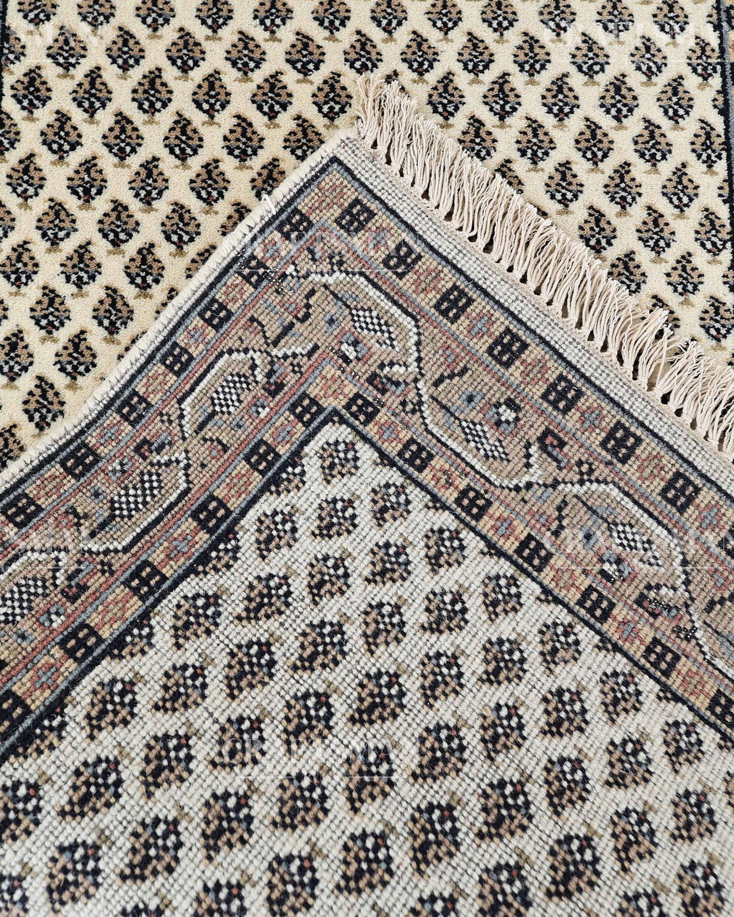 2.3x4.6 feet Vintage Hand-Knotted Wool Rug | One-of-a-Kind | Craftsman Rugs