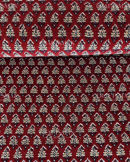 2.5x4.6 feet Vintage Hand-Knotted Wool Rug | One-of-a-Kind | Craftsman Rugs