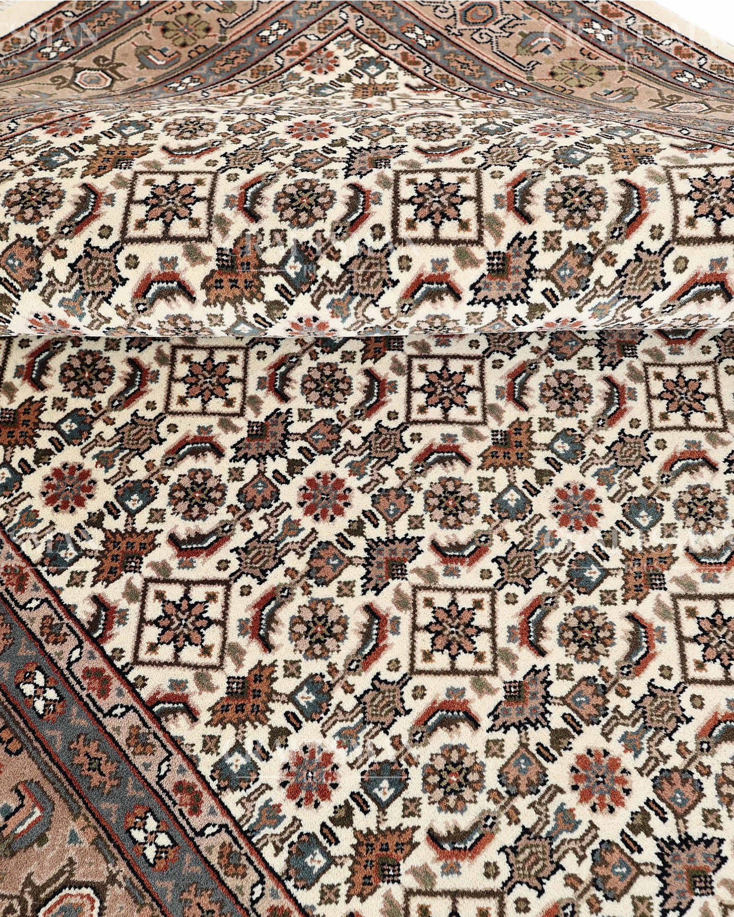 5.3x7.10 feet Vintage Hand-Knotted Wool Rug | One-of-a-Kind | Craftsman Rugs