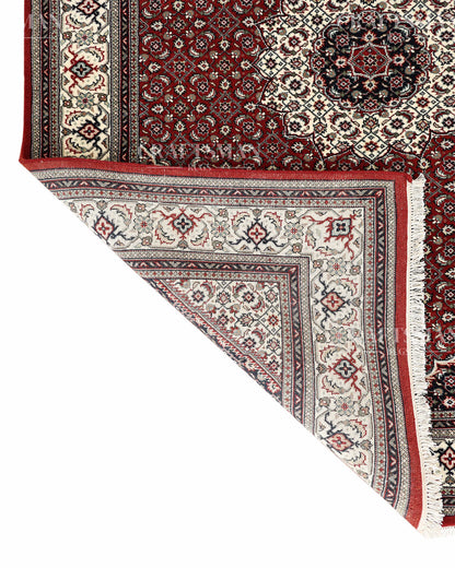 4.8x6.8 feet Vintage Hand-Knotted Wool Rug | One-of-a-Kind | Craftsman Rugs