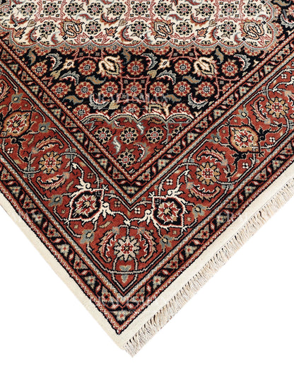 4.6x6.6 feet Vintage Hand-Knotted Wool Rug | One-of-a-Kind | Craftsman Rugs