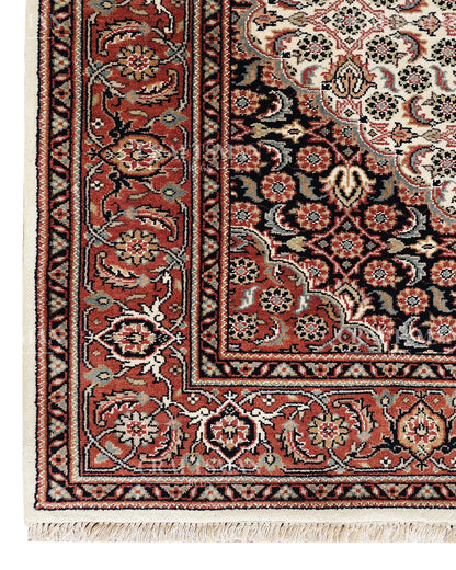 4.6x6.6 feet Vintage Hand-Knotted Wool Rug | One-of-a-Kind | Craftsman Rugs