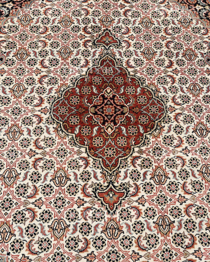 4.6x6.6 feet Vintage Hand-Knotted Wool Rug | One-of-a-Kind | Craftsman Rugs