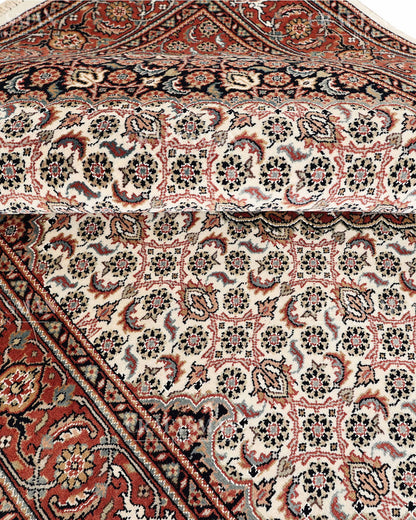 4.6x6.6 feet Vintage Hand-Knotted Wool Rug | One-of-a-Kind | Craftsman Rugs
