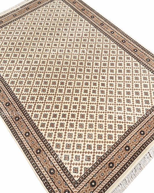 4.8x6.8 feet Vintage Hand-Knotted Wool Rug | One-of-a-Kind | Craftsman Rugs