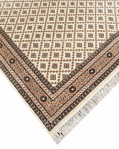 4.8x6.8 feet Vintage Hand-Knotted Wool Rug | One-of-a-Kind | Craftsman Rugs