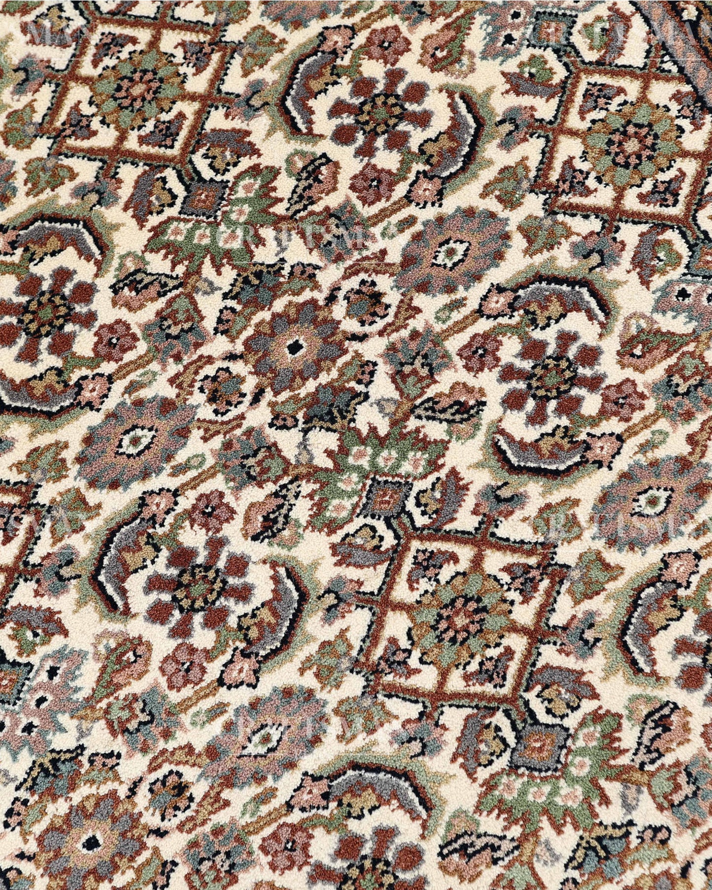 3.1x5.2 feet Vintage Hand-Knotted Wool Rug | One-of-a-Kind | Craftsman Rugs
